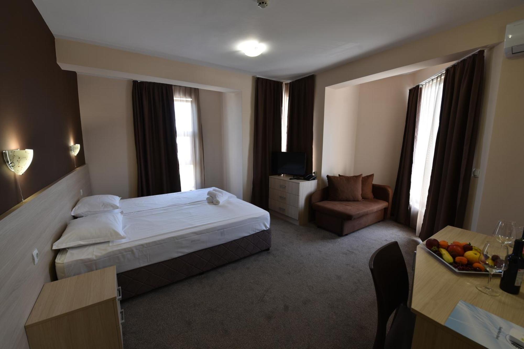 Hotel Santa Maria Obzor Exterior photo